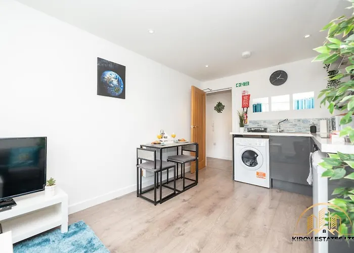 Atlas Apartment - The Pillar Of Town
